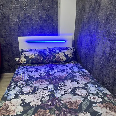 アパート Center 5 *